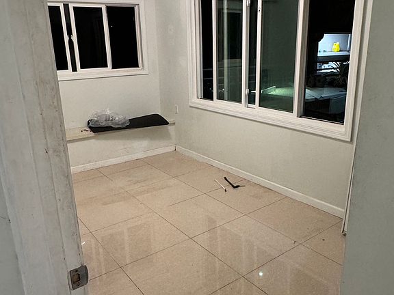 3rd image of 2221 Hoonanea St #A2