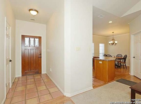 4th image of 214 Cibolo Basin Dr