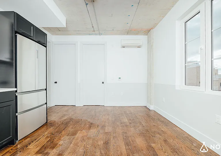 31-19 37th Ave #5G — Photo 6