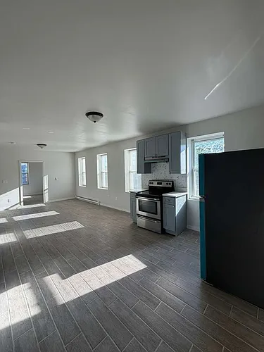 10 Union St #O2 Photo 1