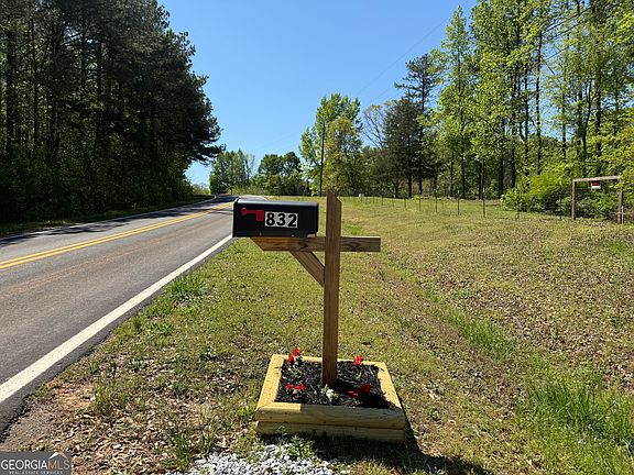 5th image of 832 Stone Stewart Rd