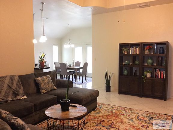3rd image of 2419 Lexington Pl