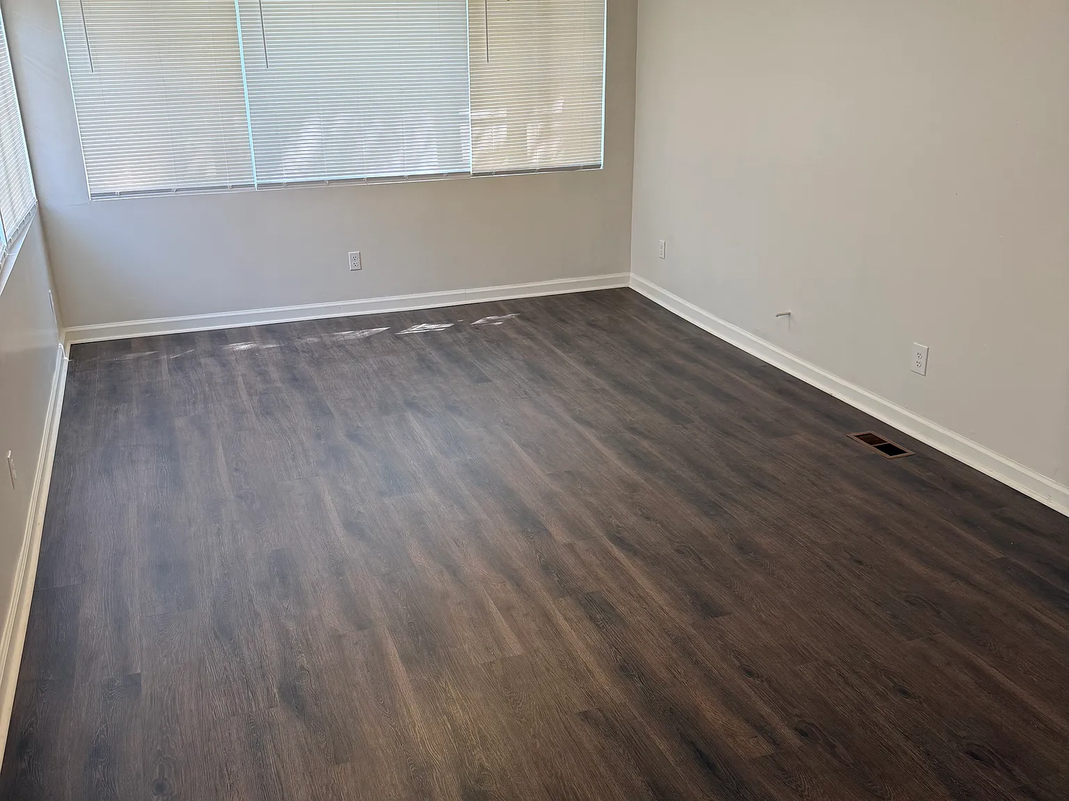 2 bed, 2.5 bath, 1588 sqft, $1,500 — Photo 3