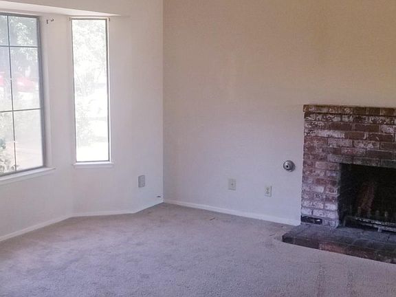 4th image of 188 Hennessey Way