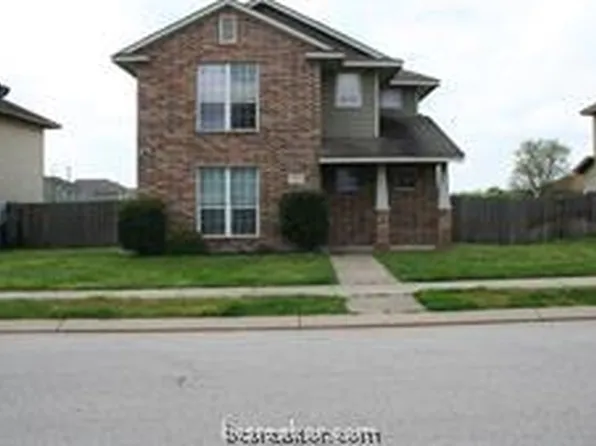 4036 Southern Trace Dr, College Station, TX 77845
