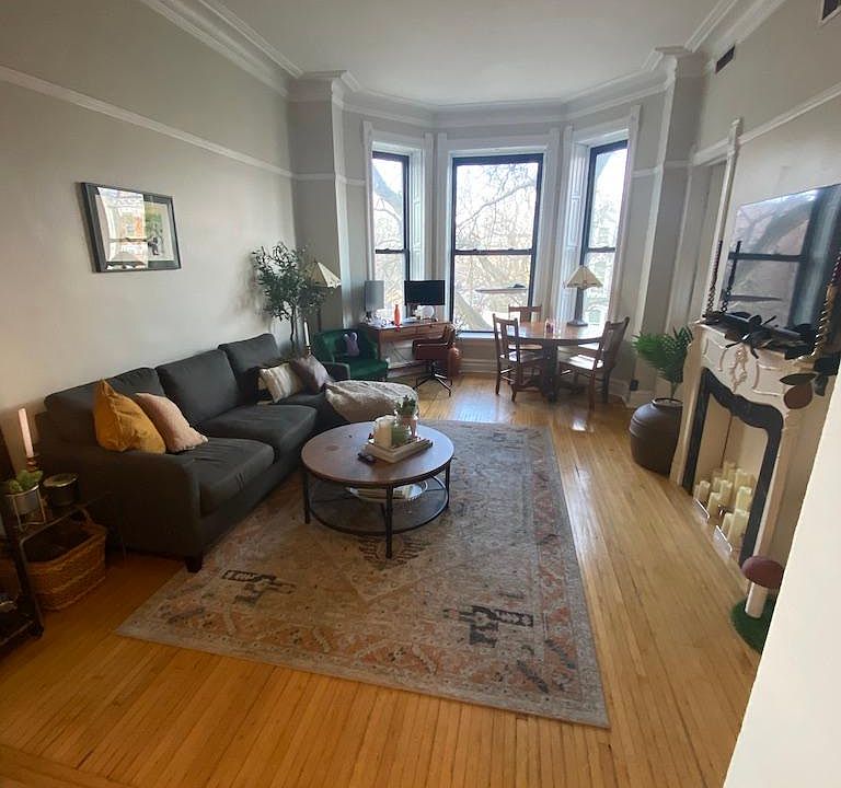 1st image of 1801 N Lincoln Park W #2F