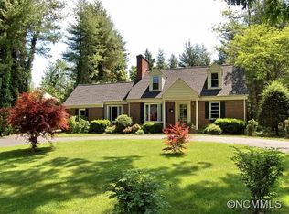 14 Hilltop Rd, Asheville, NC 28803