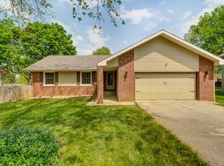 2795 W Westview St, Springfield, MO 65807