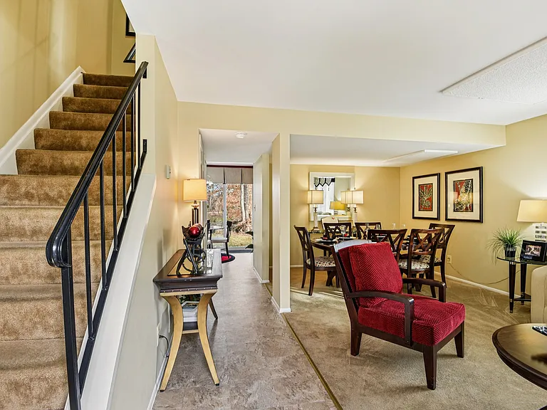 Howard Hills Rental Townhomes and Duplexes — Photo 92