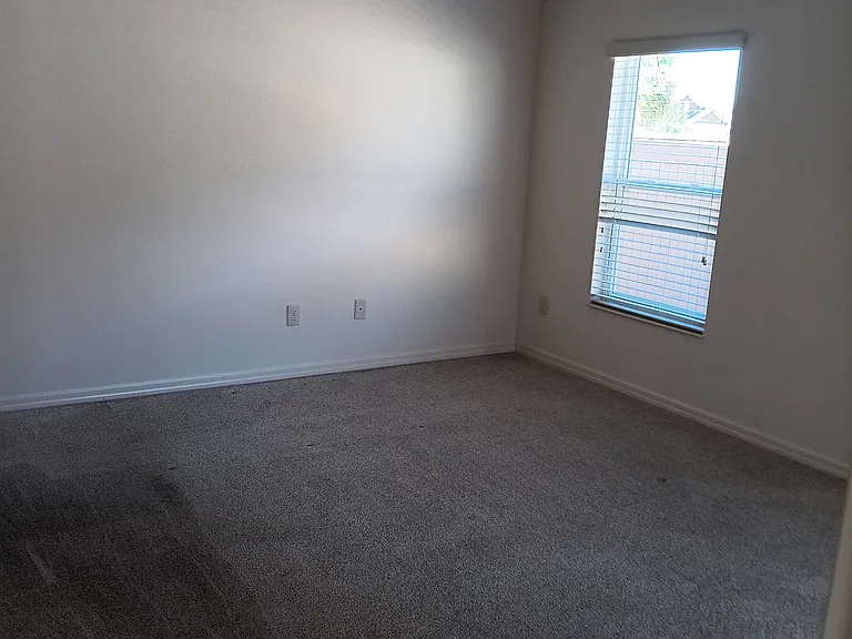 2465 Dooley St — Photo 16
