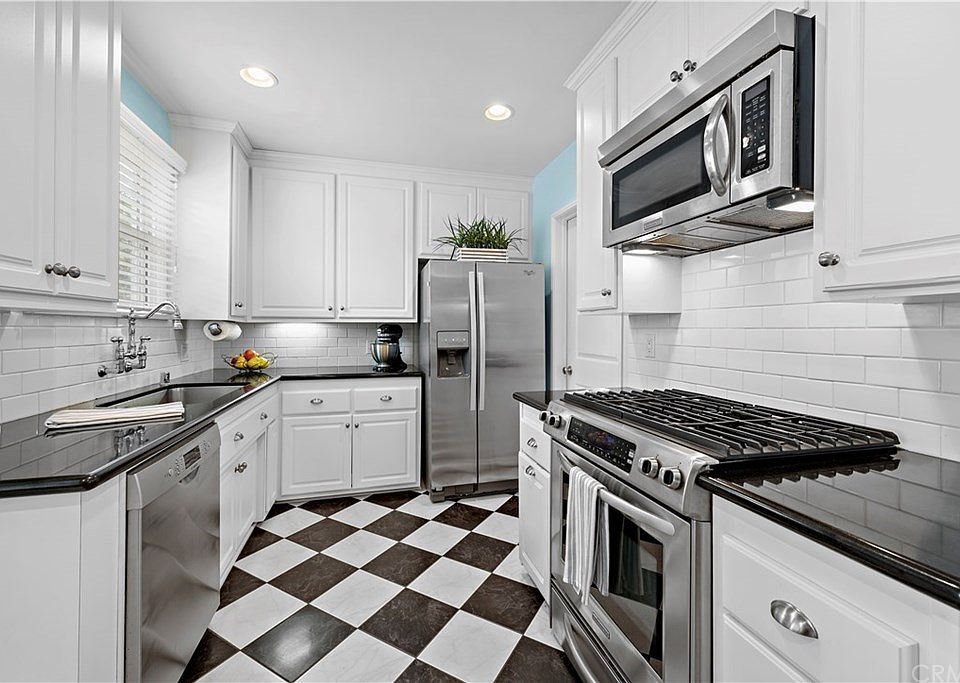 1st image of 5314 W 141st St