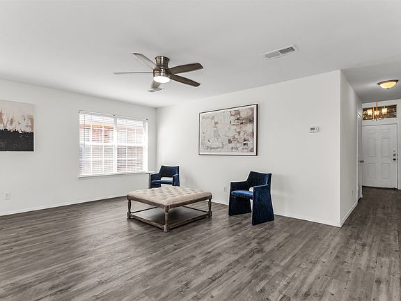 4th image of 417 Joyce Way