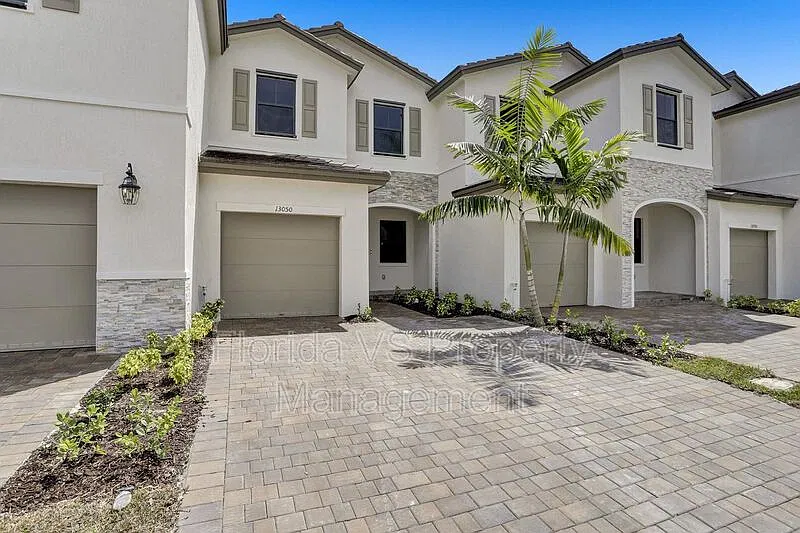 13050 SW 232nd Ter