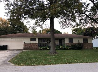 510 E Locust St, Geneseo, IL 61254