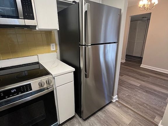 5th image of 3027 S Columbus St APT B1