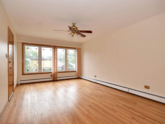 2nd image of 2141 N Melvina Ave