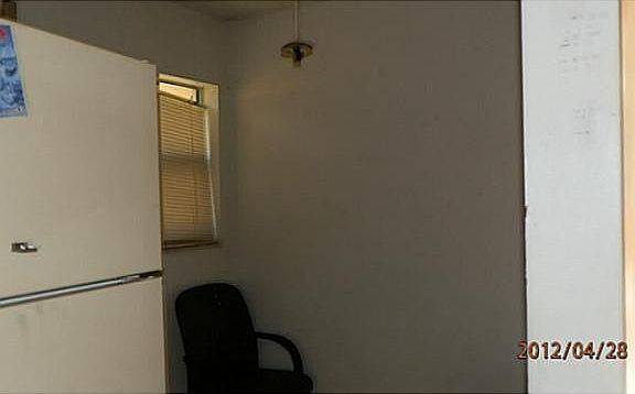 5th image of 4104 Lakeside Dr