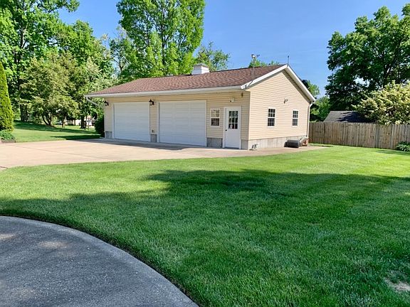 5th image of 690 N Meadowcrest Cir