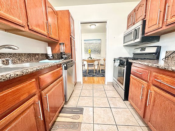 2nd image of 8436 Blackburn Ave APT 7