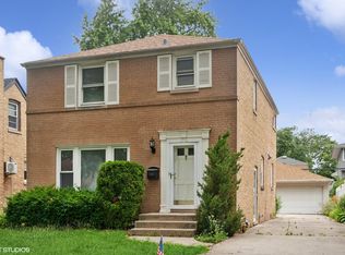 7158 N McAlpin Ave, Chicago, IL