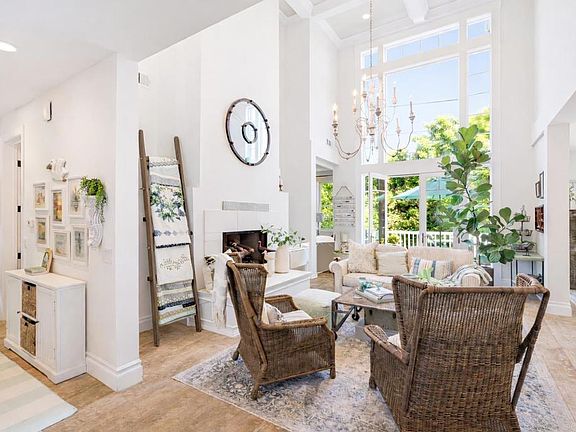 3rd image of 162 Jupiter St