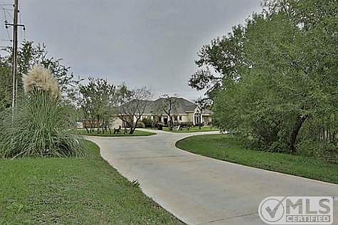 3rd image of 4502 Beall Blvd
