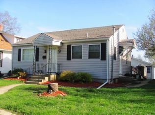 1273 W Stover St, Freeport, IL 61032