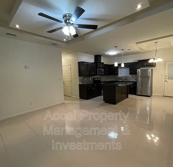 1715 W Smith Dr #4 — Photo 8