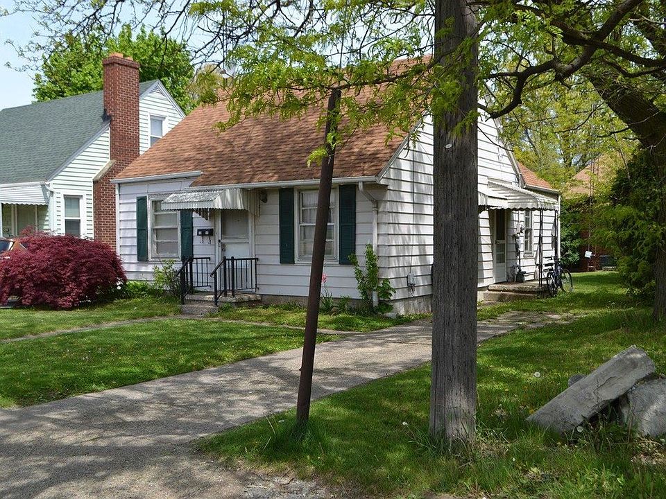 2nd image of 1317 Cleveland Rd