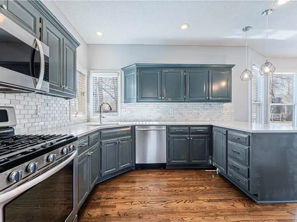 15020 Horton St, Overland Park, KS 66223