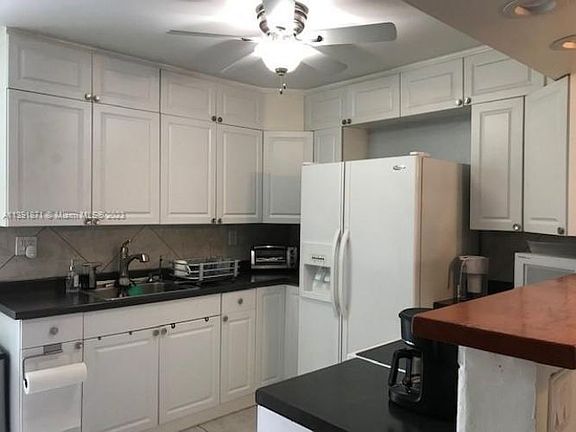 3rd image of 15389 S Dixie Hwy APT 48