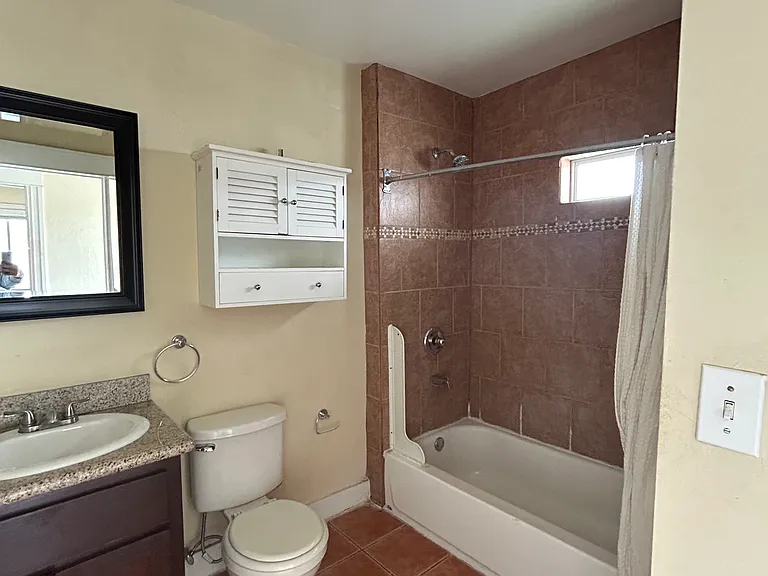 2228 S Catalina St — Photo 1