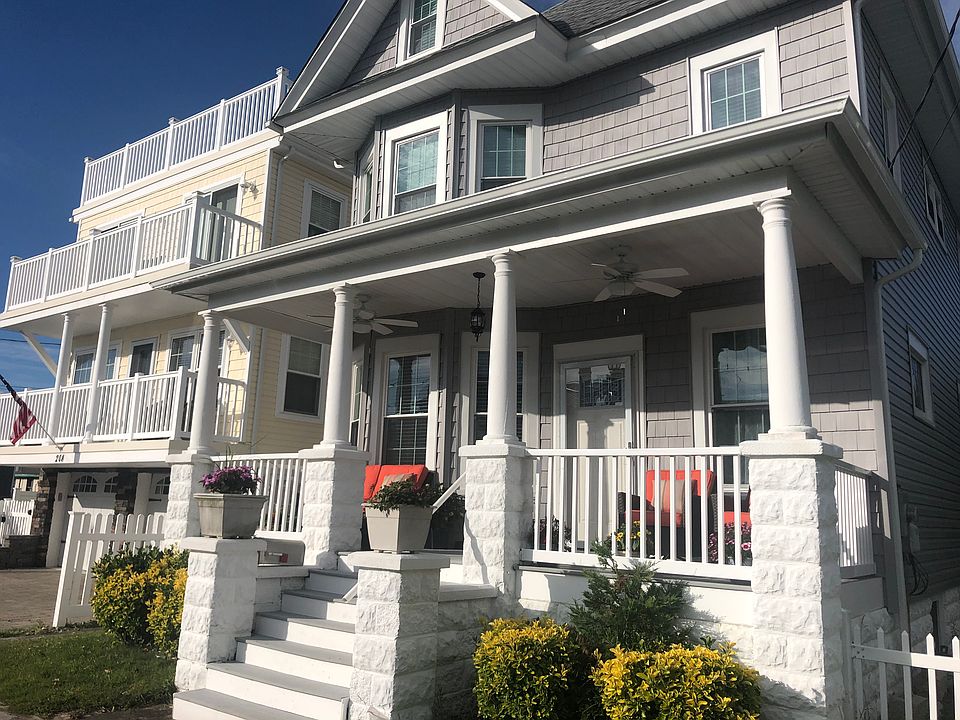 2nd image of 210 W Poplar Ave