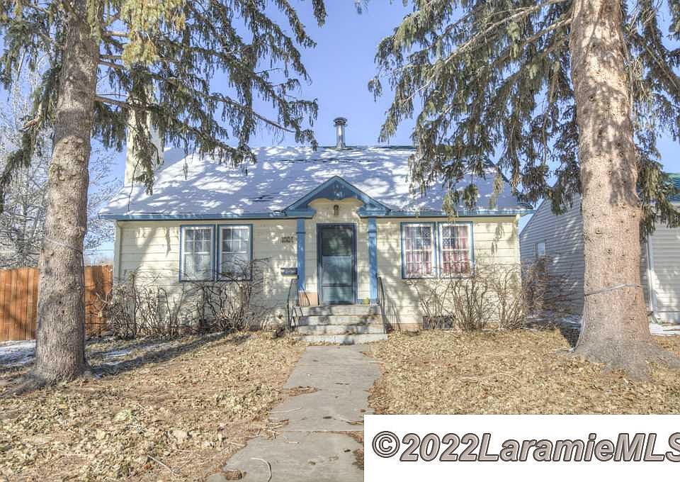 1st image of 1001 E Gibbon St