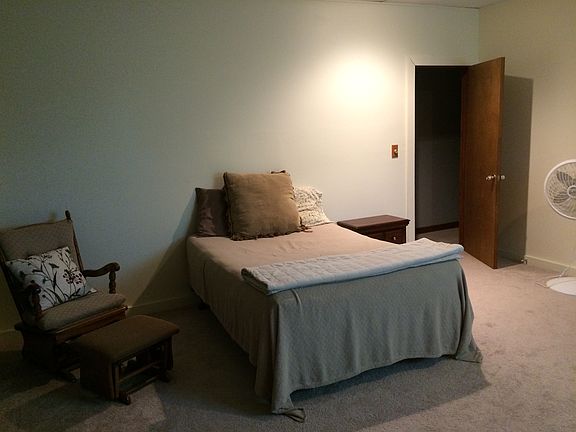 5th image of 7027 70th Ave