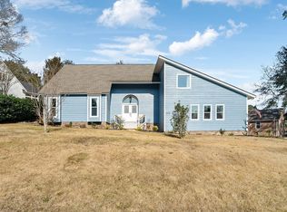 302 Santee Dr, Santee, SC 29142