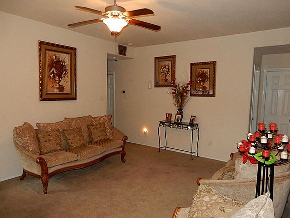 3rd image of 4306 Amaryllis Ave