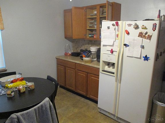 3rd image of 3743 Meadowview Dr