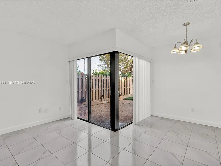 12704 SW 71st Ter — Photo 7