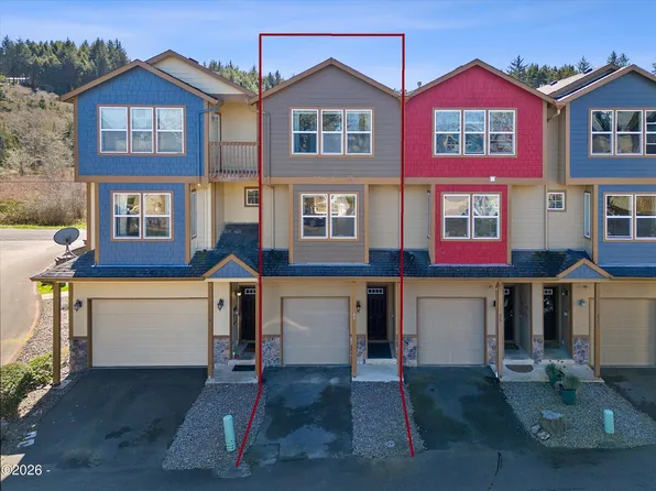 475 SE 35th St Unit E25, Newport, OR 97366