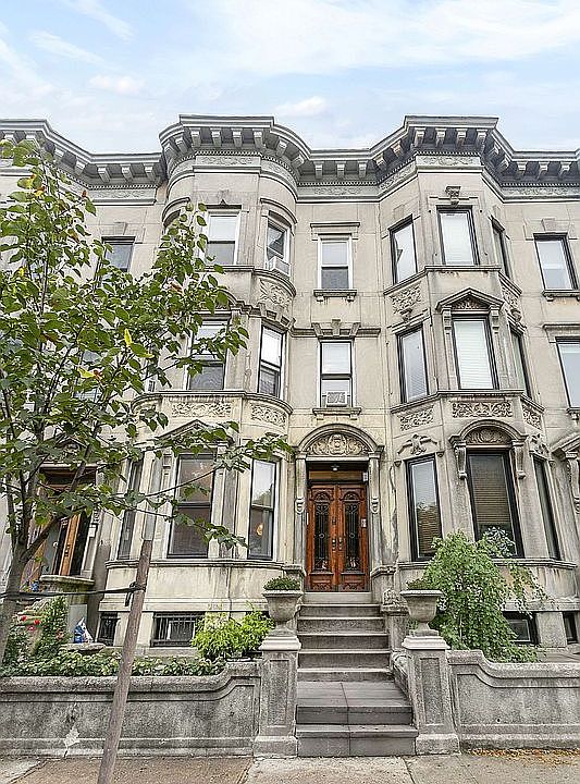 1st image of 24 Prospect Park SW