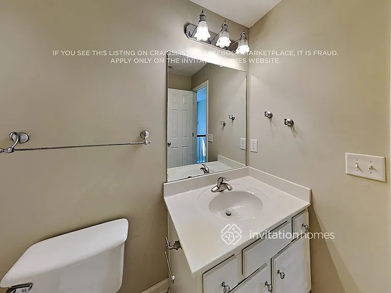 8920 Watersedge Ct — Photo 18