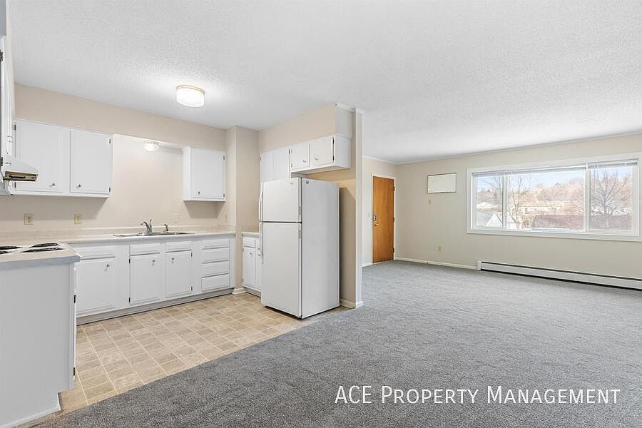 1st image of 9 Saint Francis St APT 6