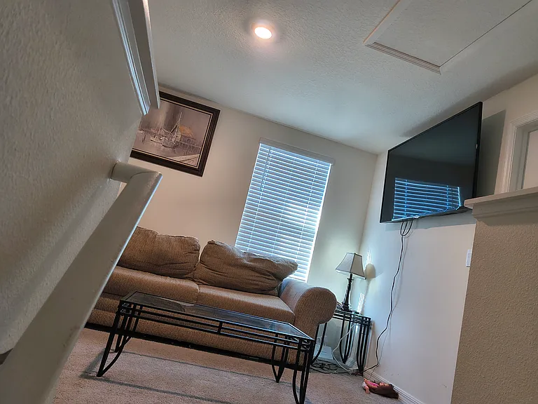 8257 Amendola Ave — Photo 2