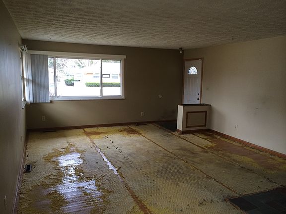 3rd image of 3815 Conway Dr