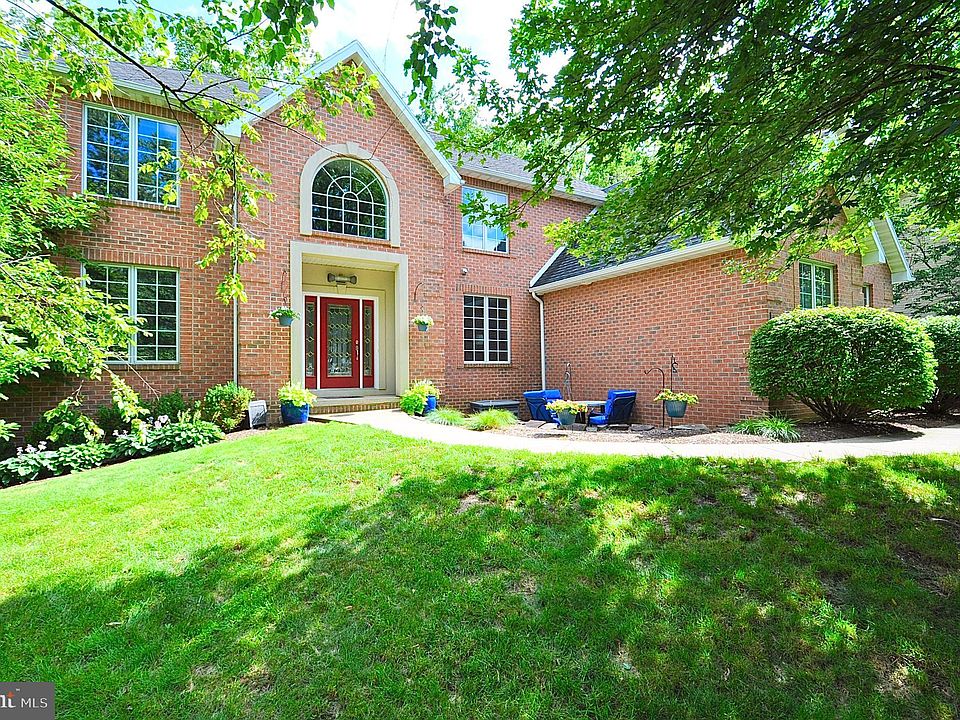 1st image of 1304 Megan Dr