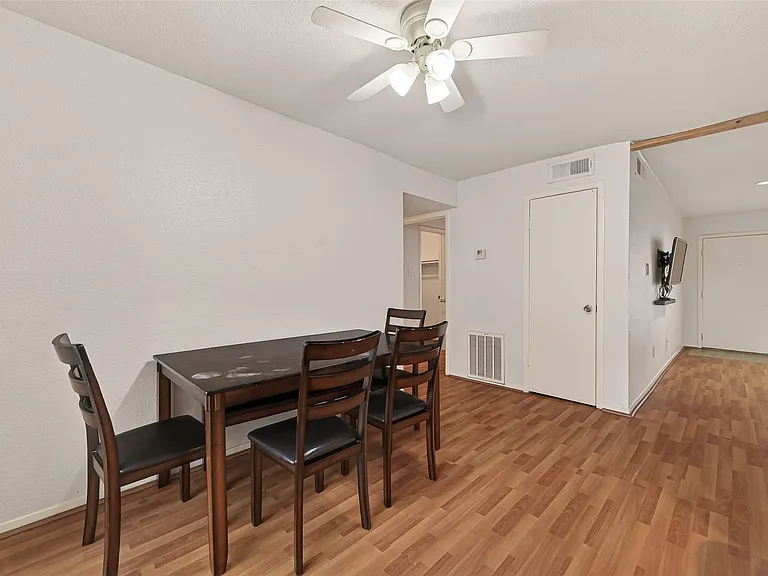 9201 Clarewood Dr #191 — Photo 7