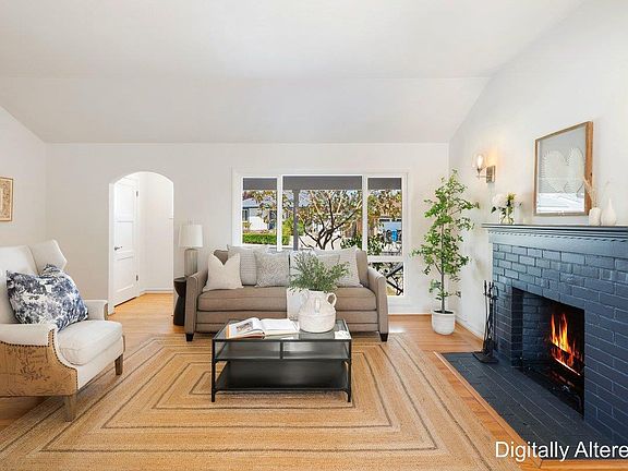 4th image of 1225 Park Ave