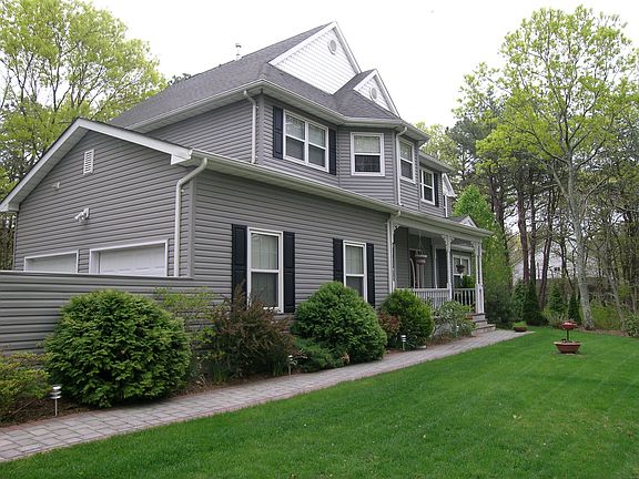 3rd image of 5 Mariposa Ln