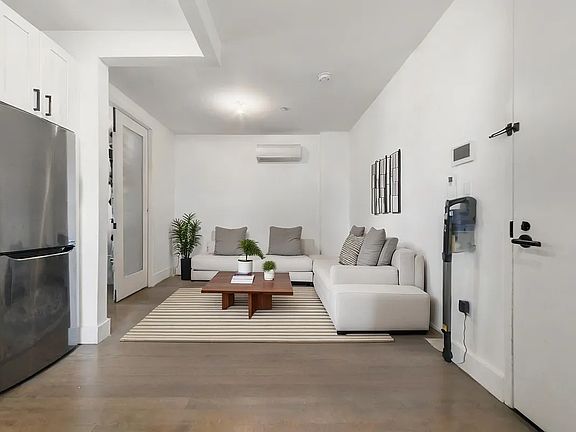 2nd image of 282 E 32nd St #3F